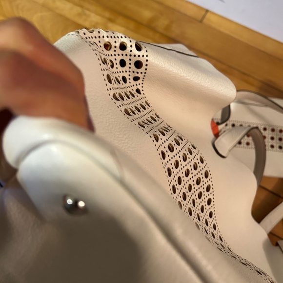 Ralph Lauren White purse - Picture 5 of 11